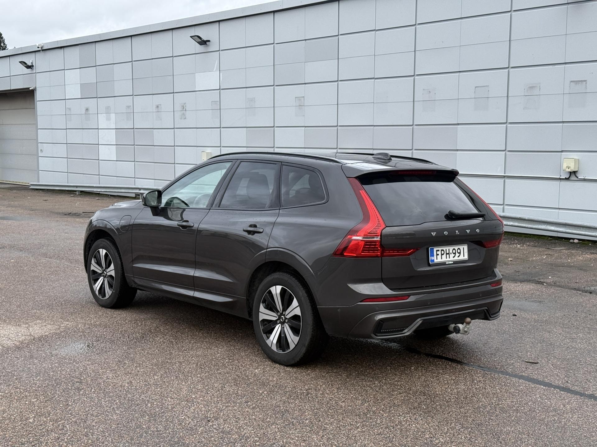 Pienoiskuva 3: 2023 Volvo XC60