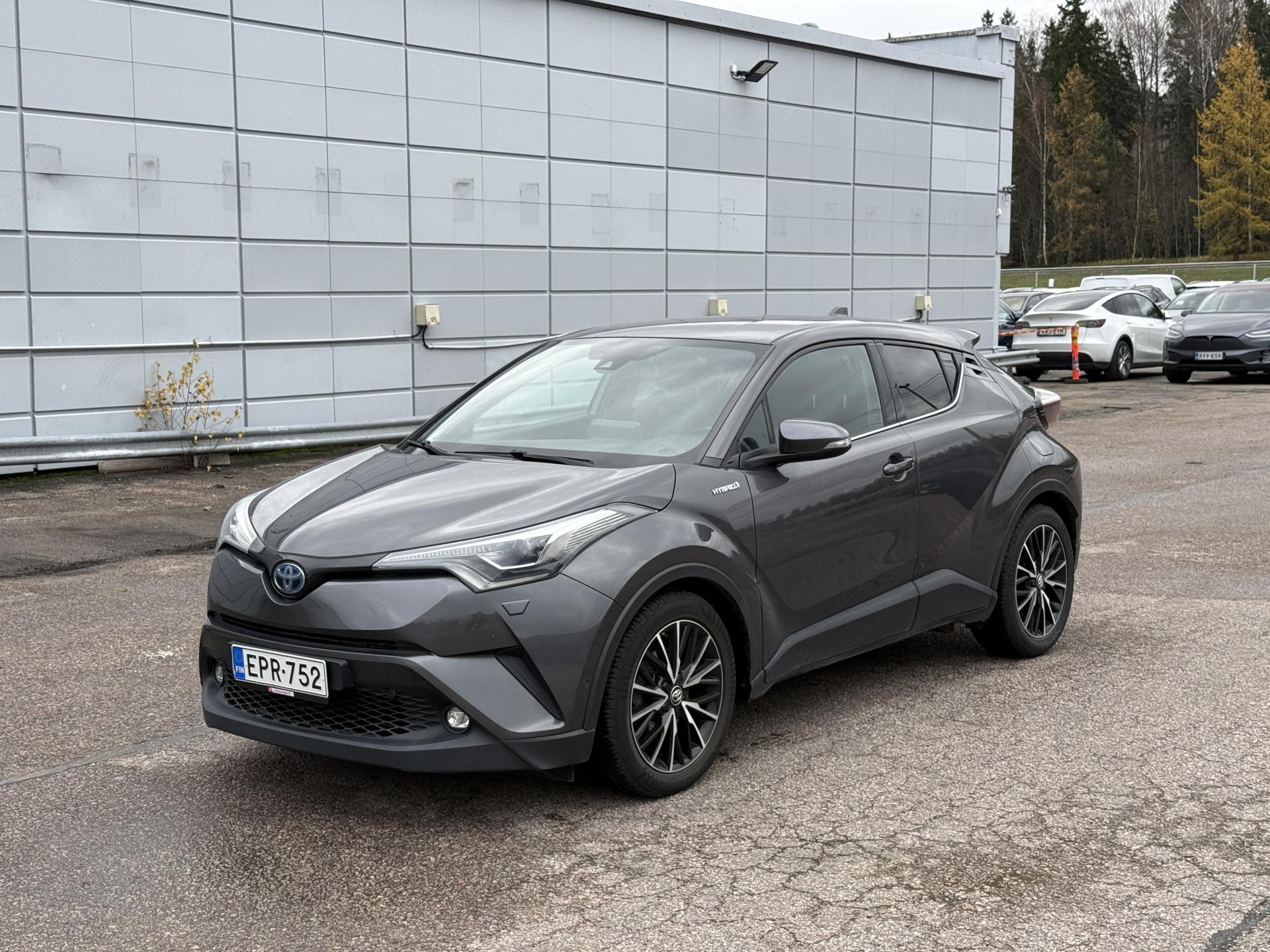 Pienoiskuva 2: 2018 Toyota C-HR