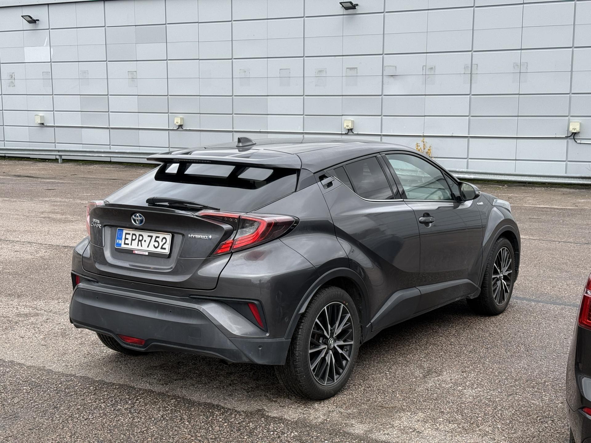 Näytä kaikki kuvat: 2018 Toyota C-HR