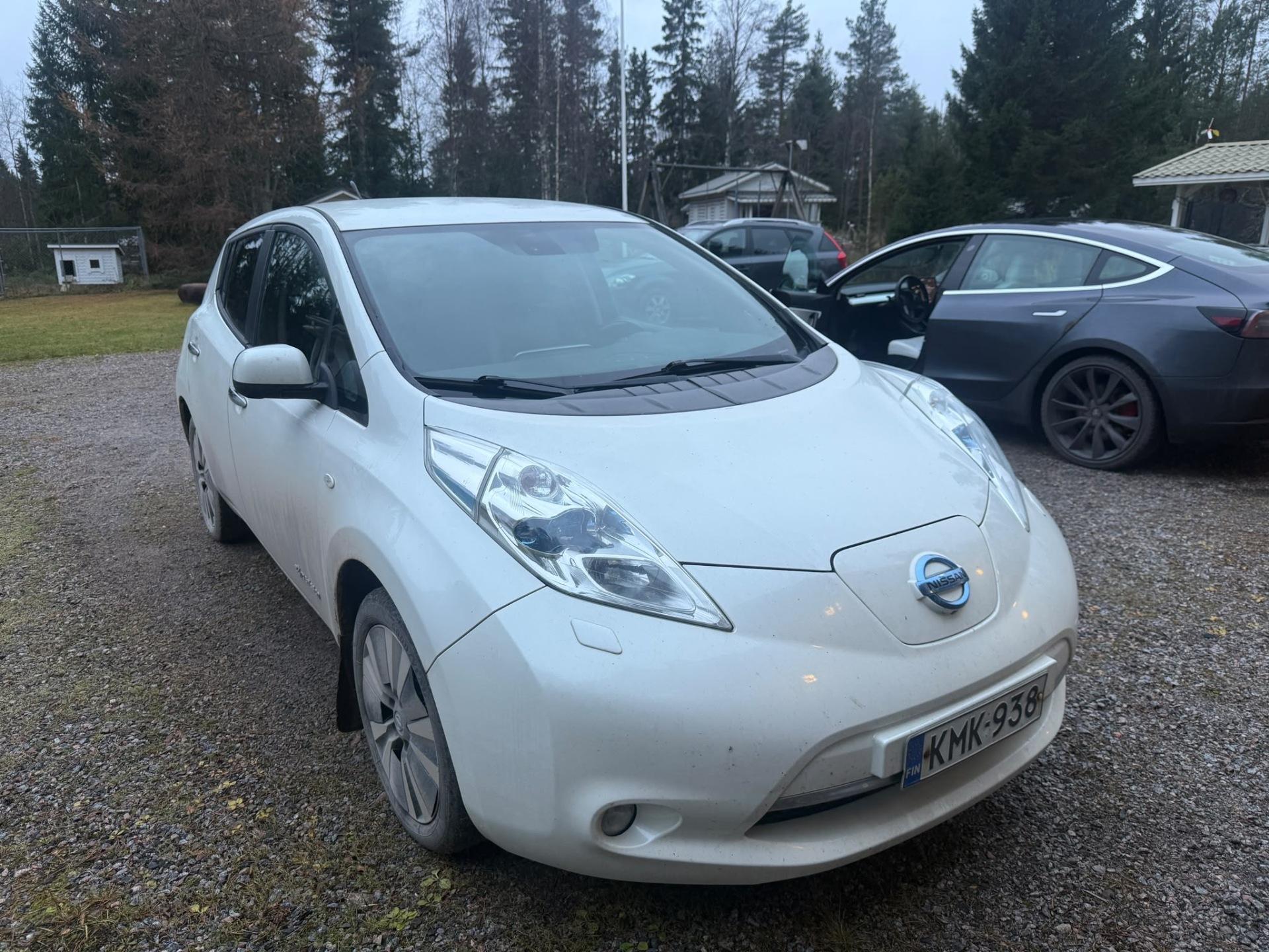 Pienoiskuva 2: 2013 Nissan Leaf