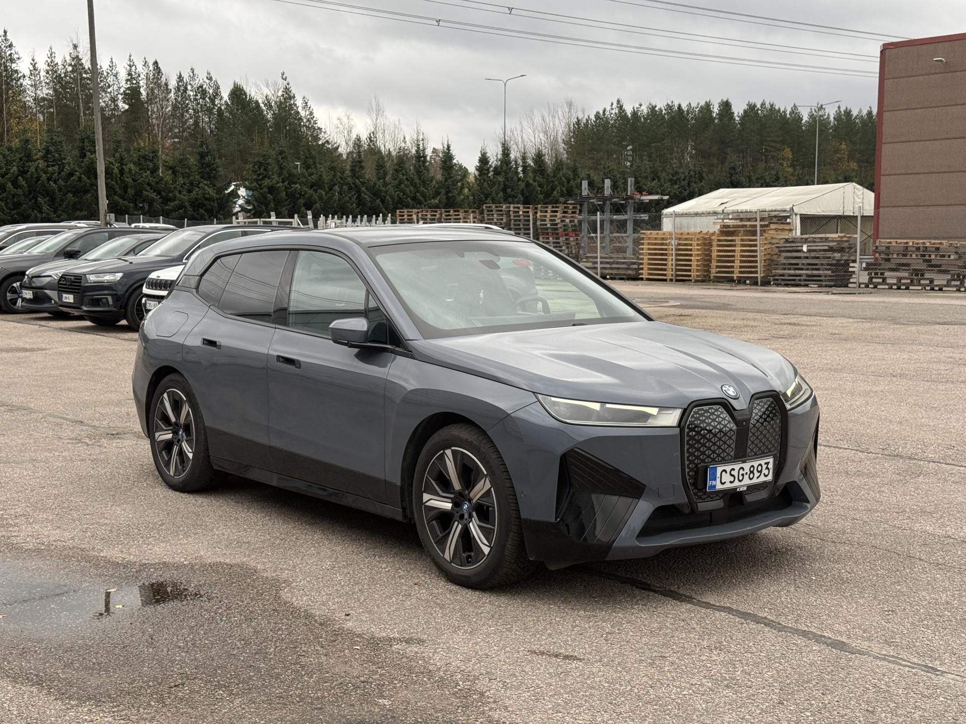 Pienoiskuva 2: 2022 BMW iX