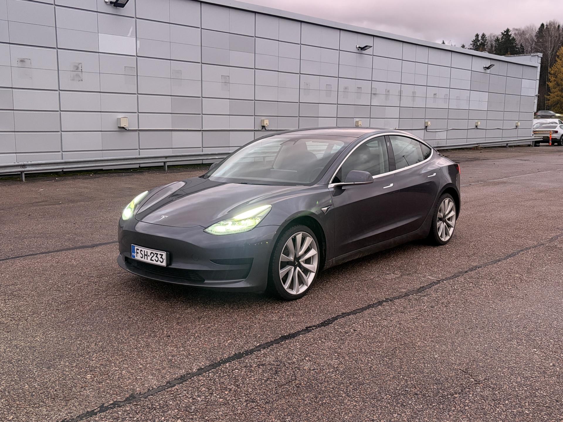 Pienoiskuva 2: 2020 Tesla Model 3