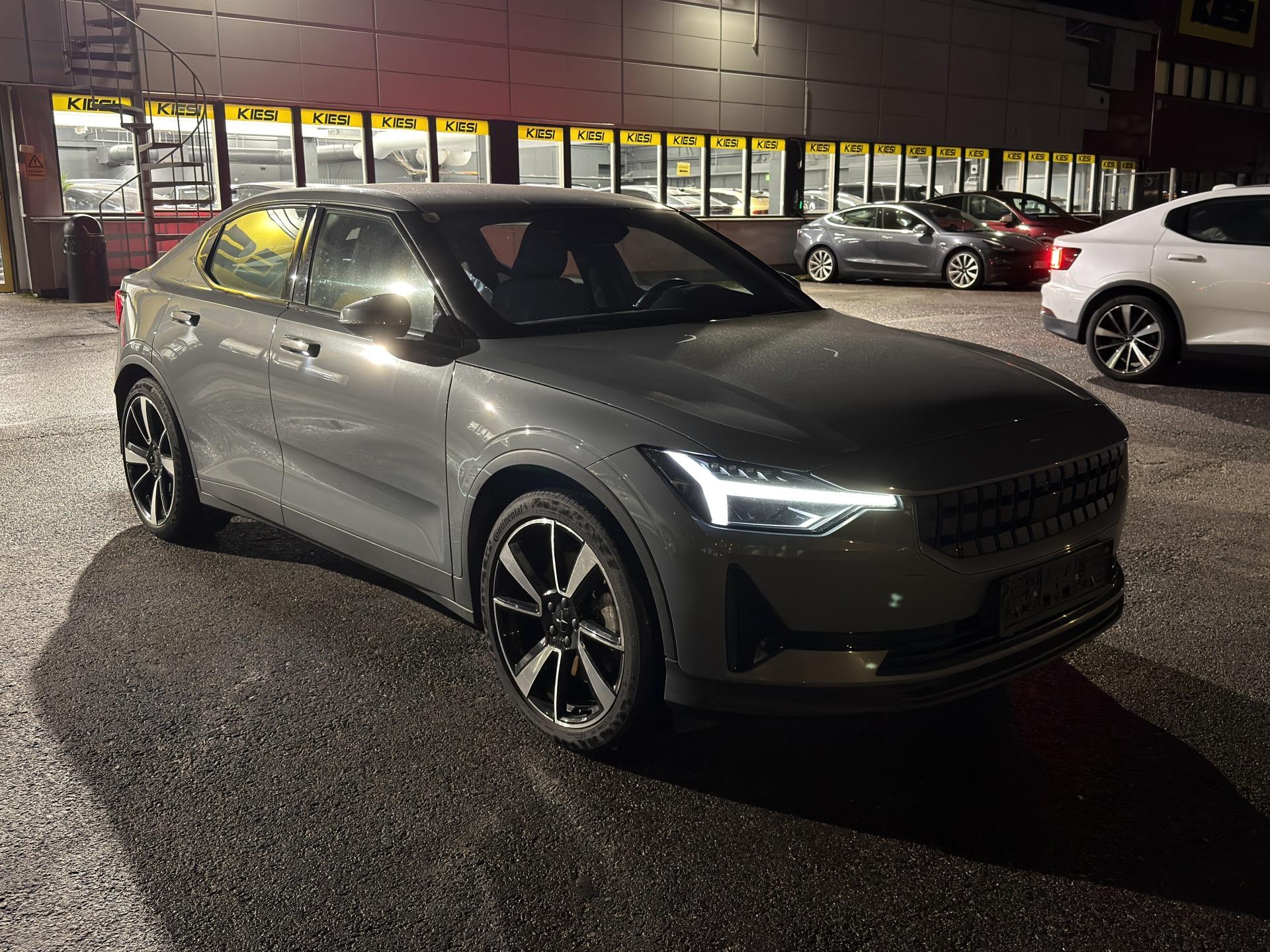 Pienoiskuva 3: 2022 Polestar 2