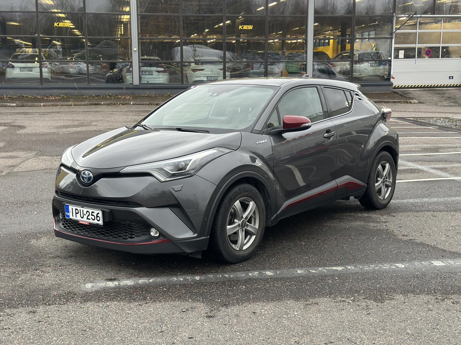 Pienoiskuva 3: 2017 Toyota C-HR