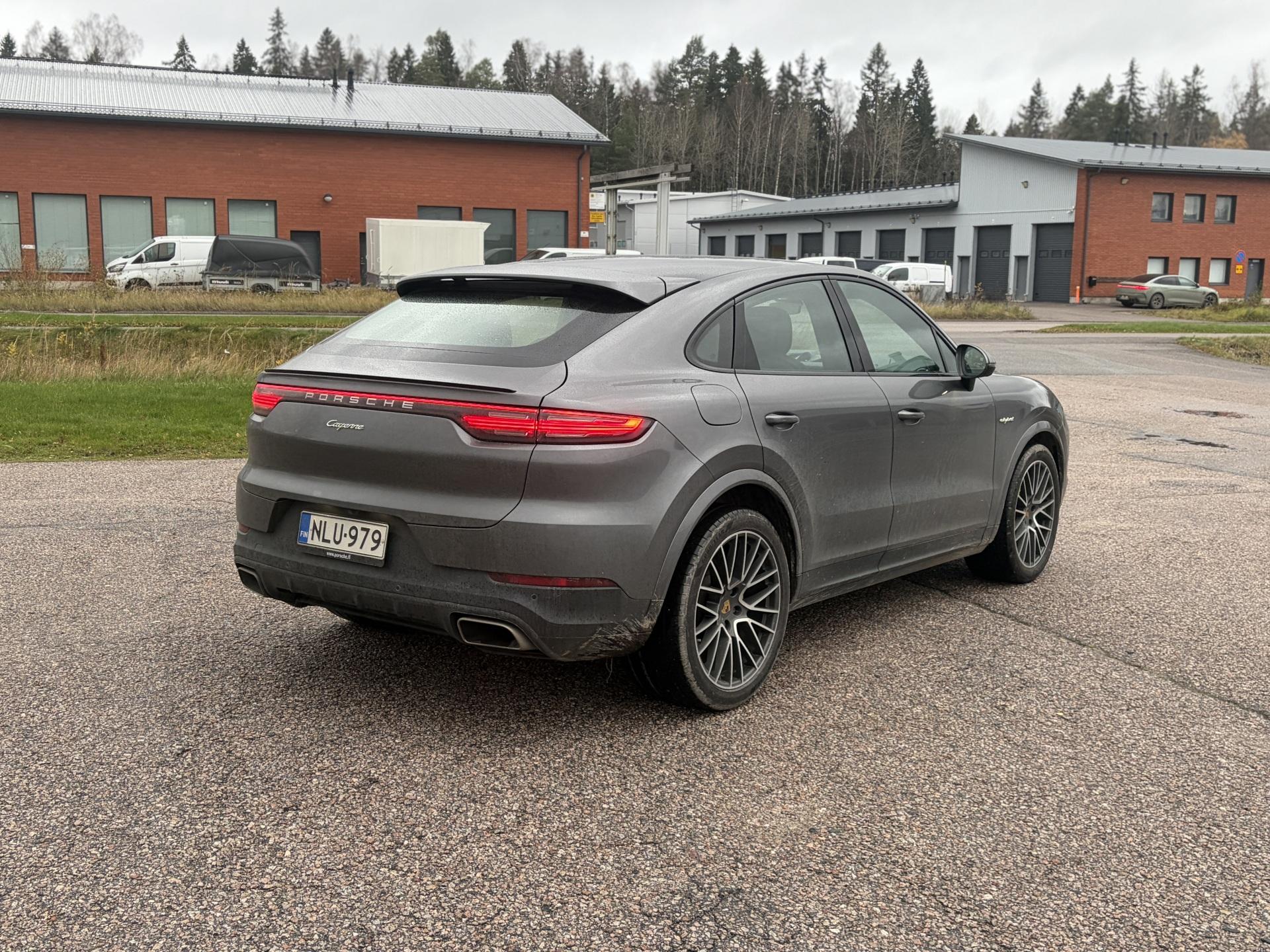 Näytä kaikki kuvat: 2020 Porsche Cayenne