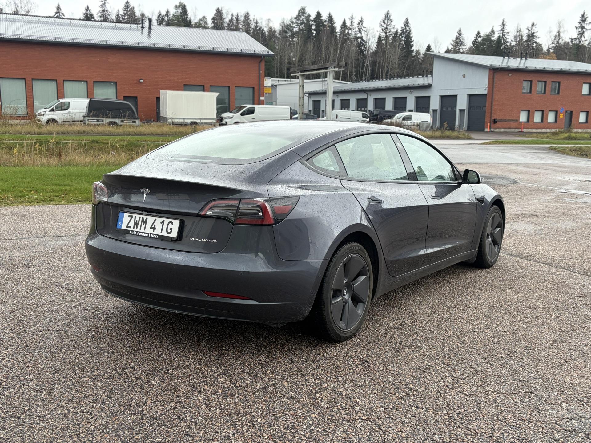 Näytä kaikki kuvat: 2022 Tesla Model 3