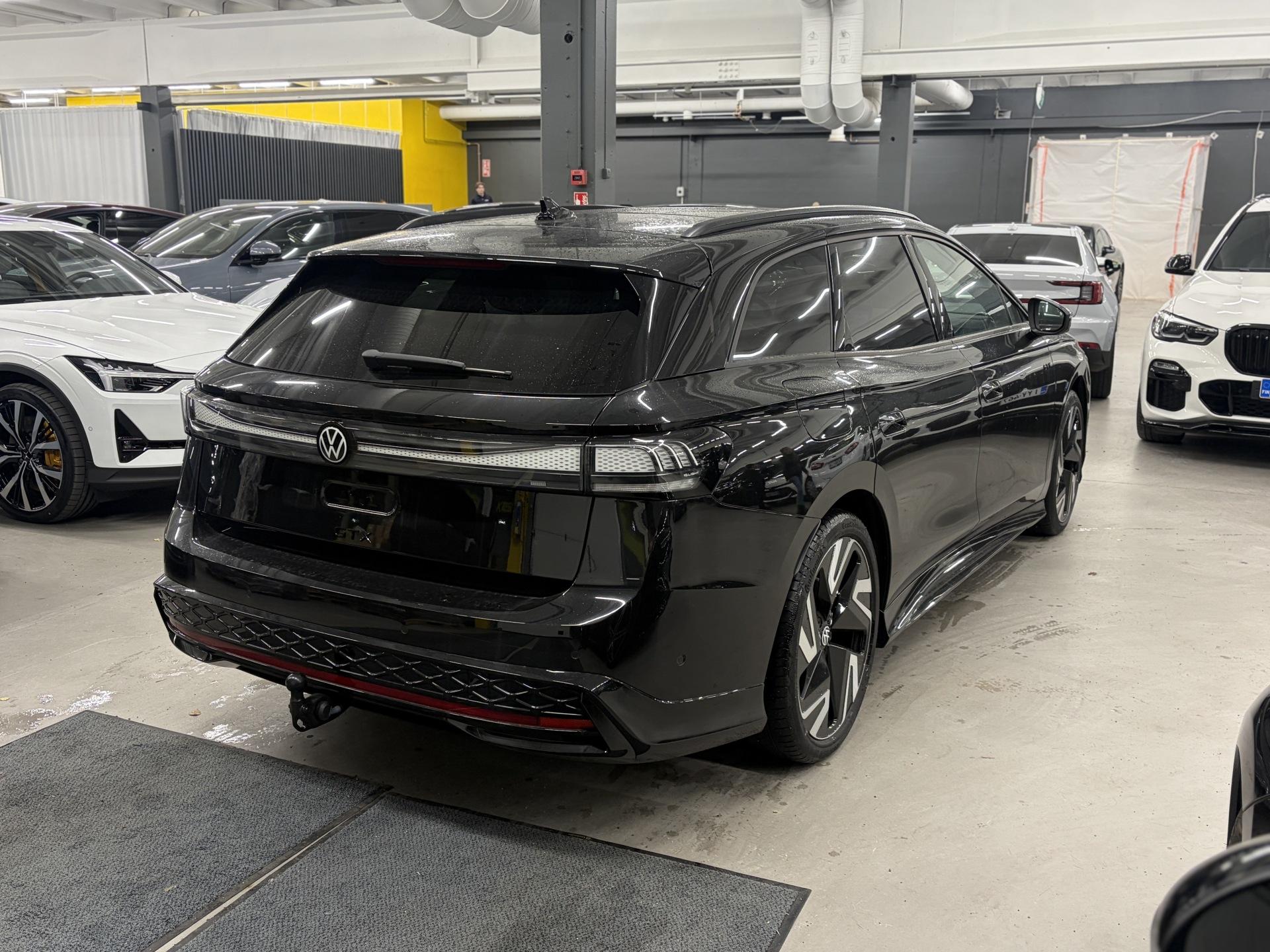 Näytä kaikki kuvat: 2025 Volkswagen ID.7