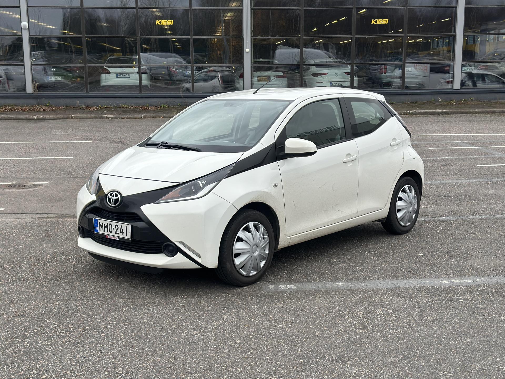 Pienoiskuva 3: 2016 Toyota Aygo