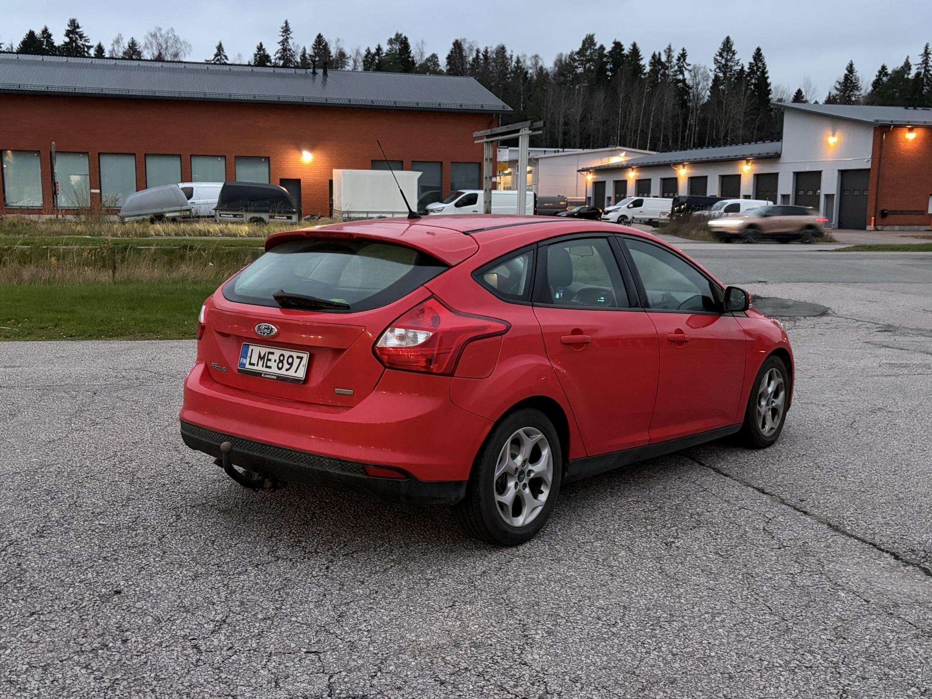 Näytä kaikki kuvat: 2013 Ford Focus