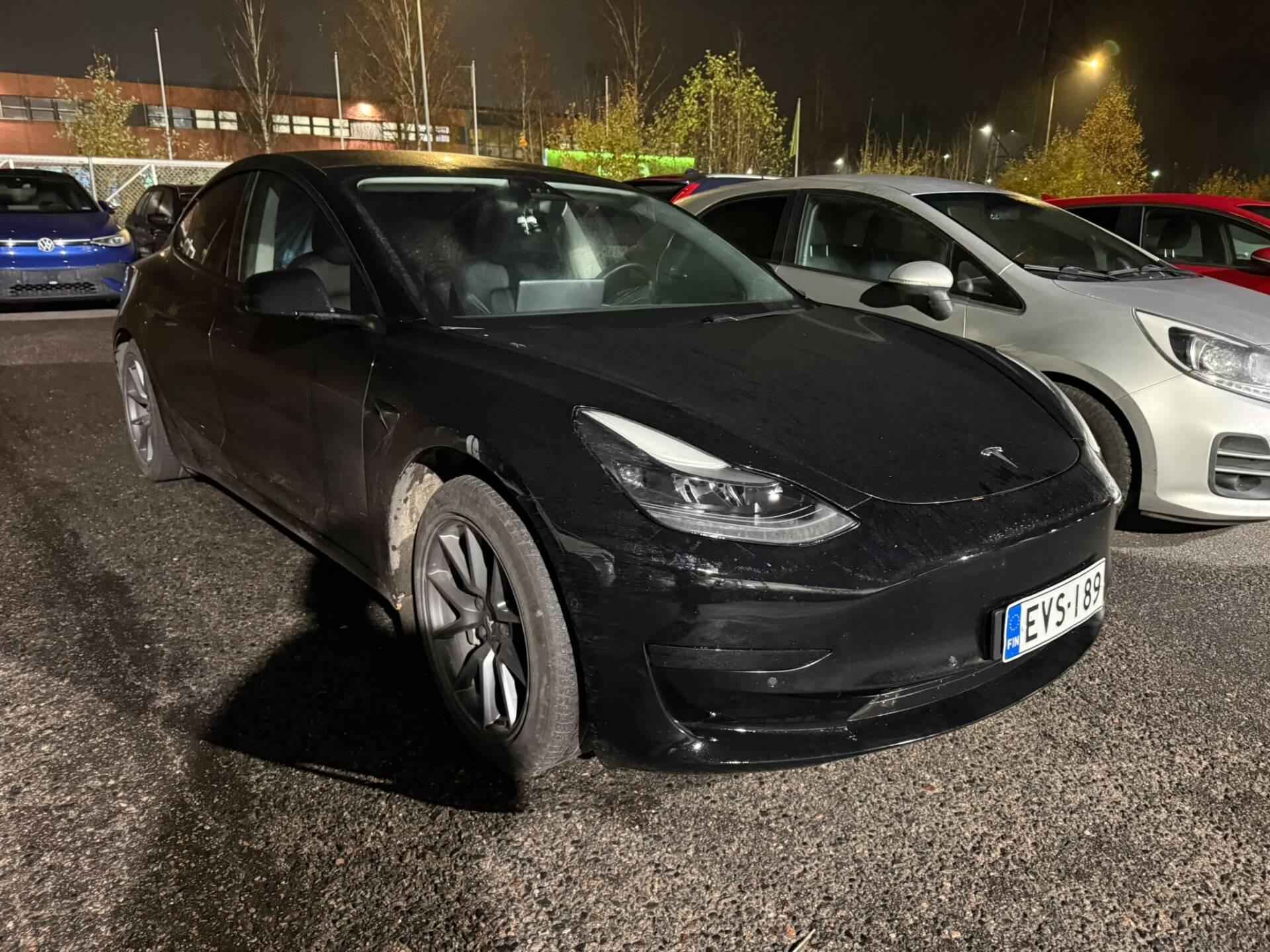 Pienoiskuva 2: 2021 Tesla Model 3