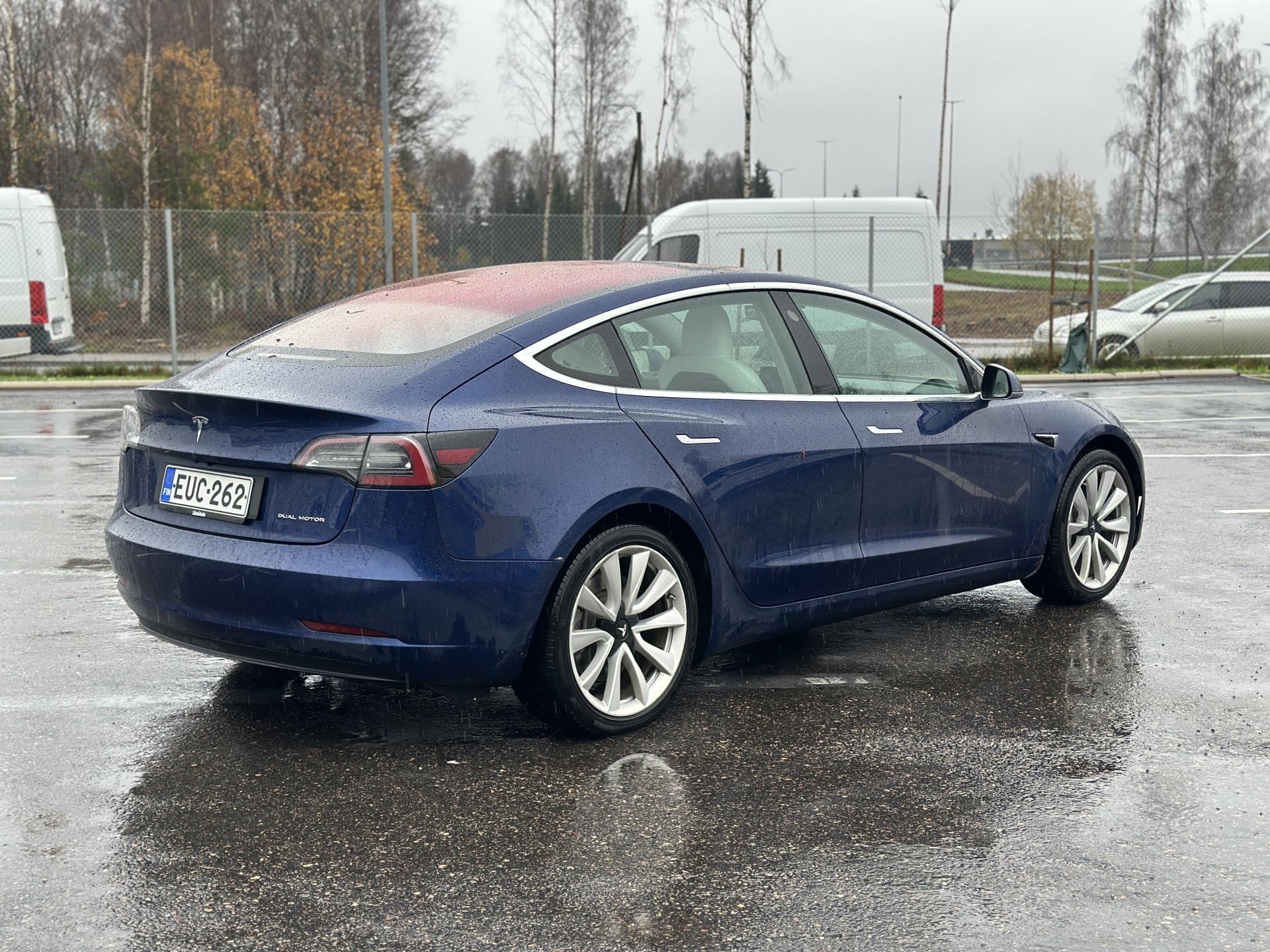 Näytä kaikki kuvat: 2019 Tesla Model 3
