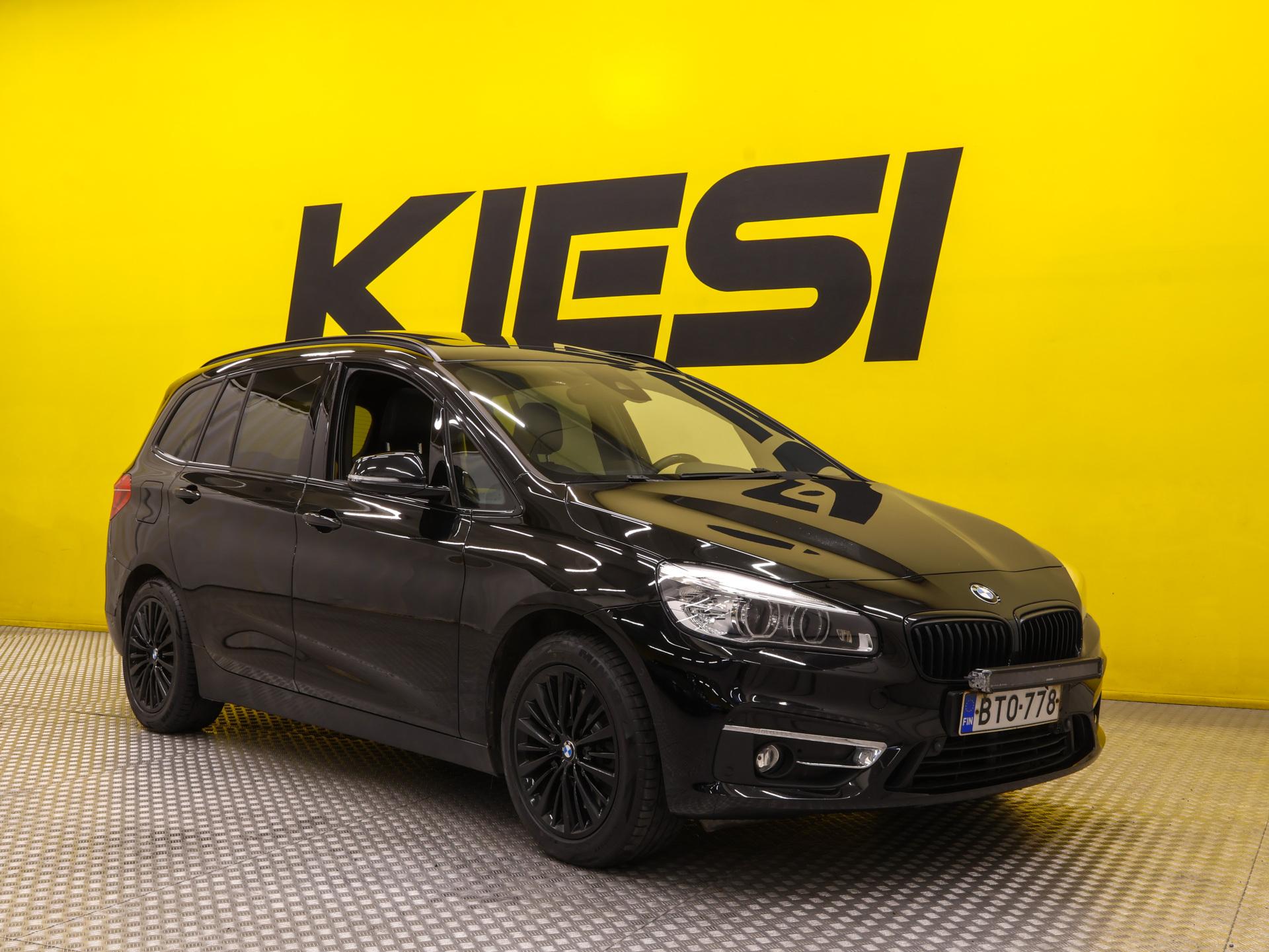 2015 BMW 220