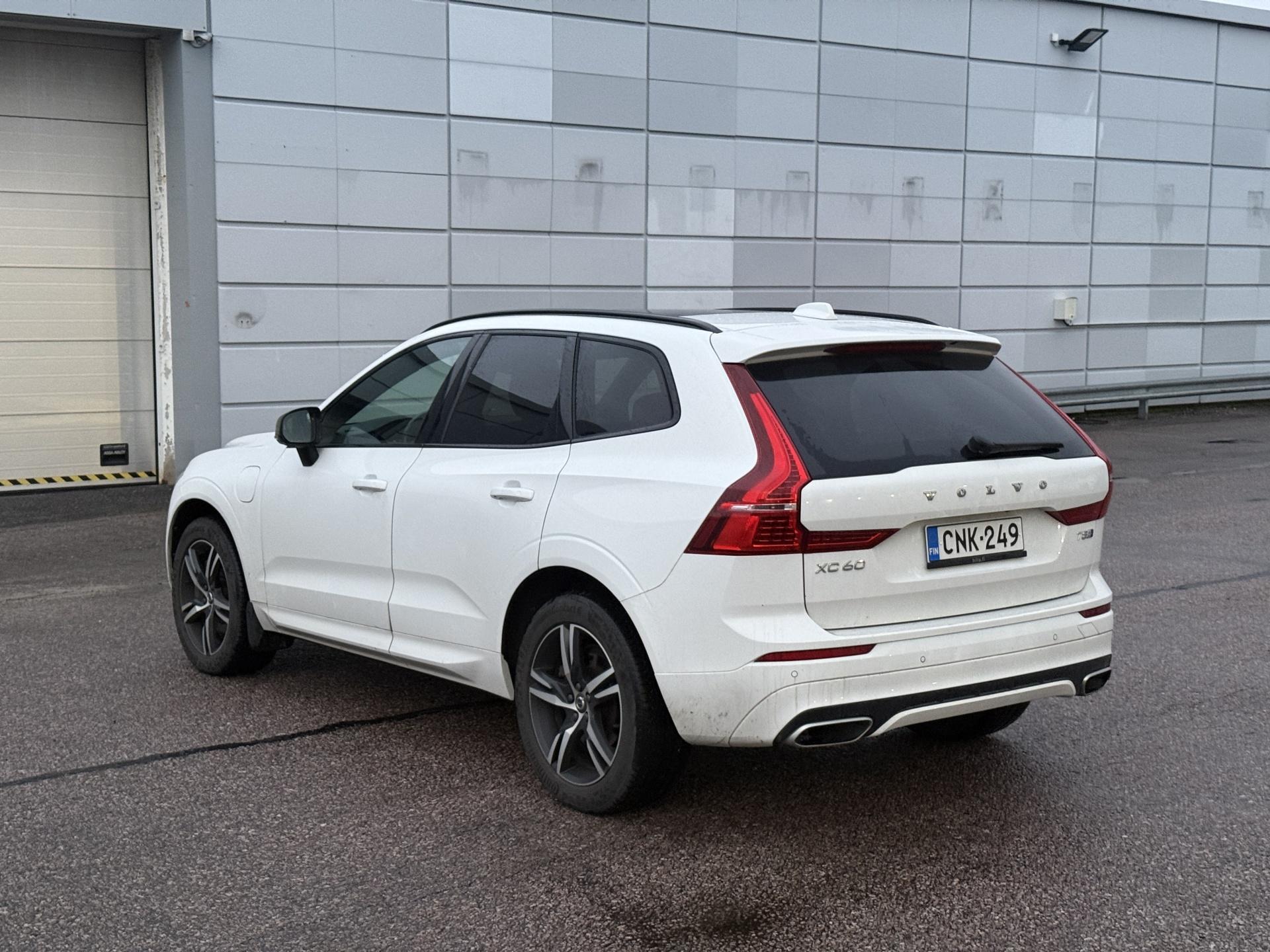 Näytä kaikki kuvat: 2020 Volvo XC60