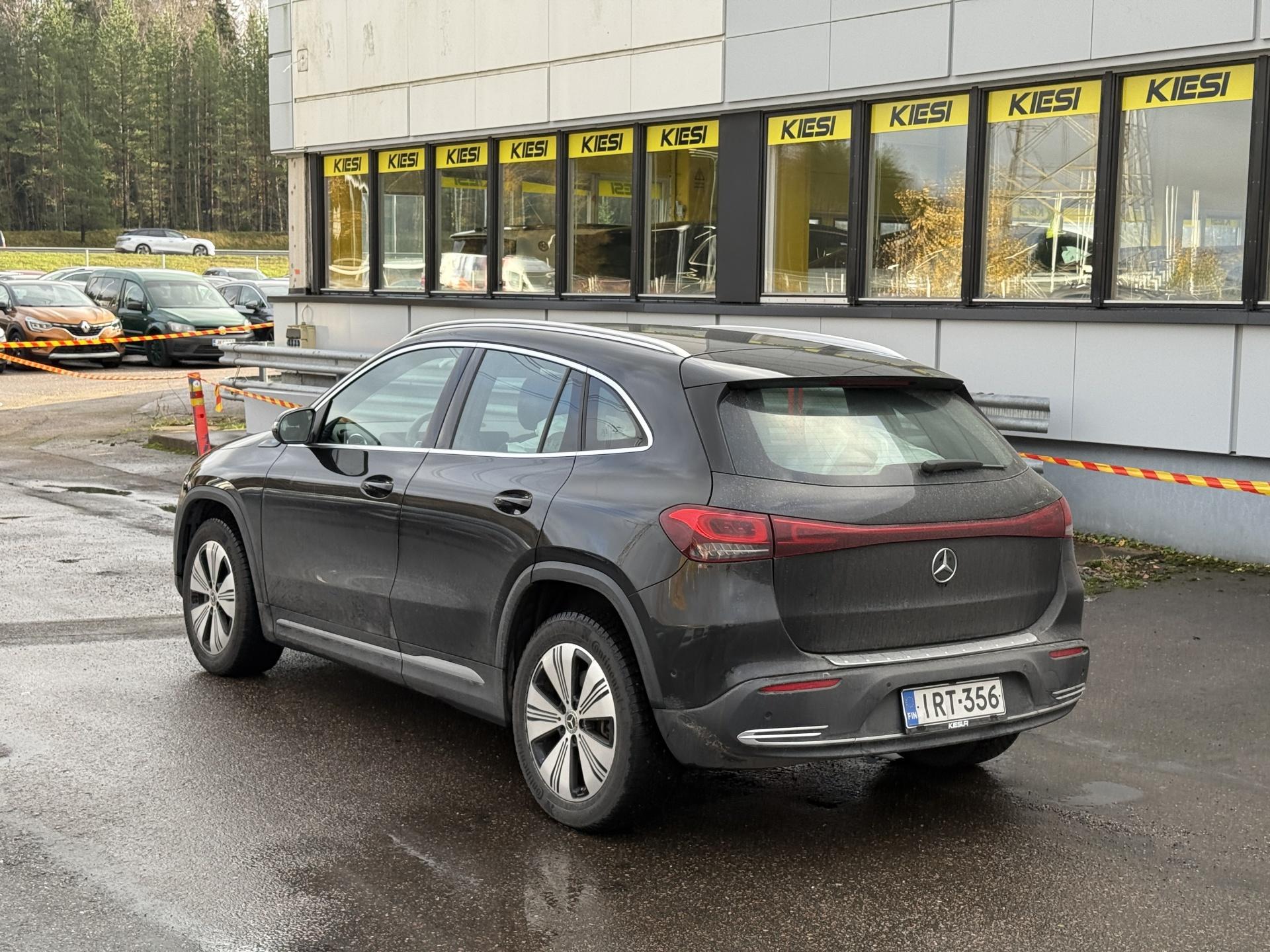 Näytä kaikki kuvat: 2021 Mercedes-Benz EQA