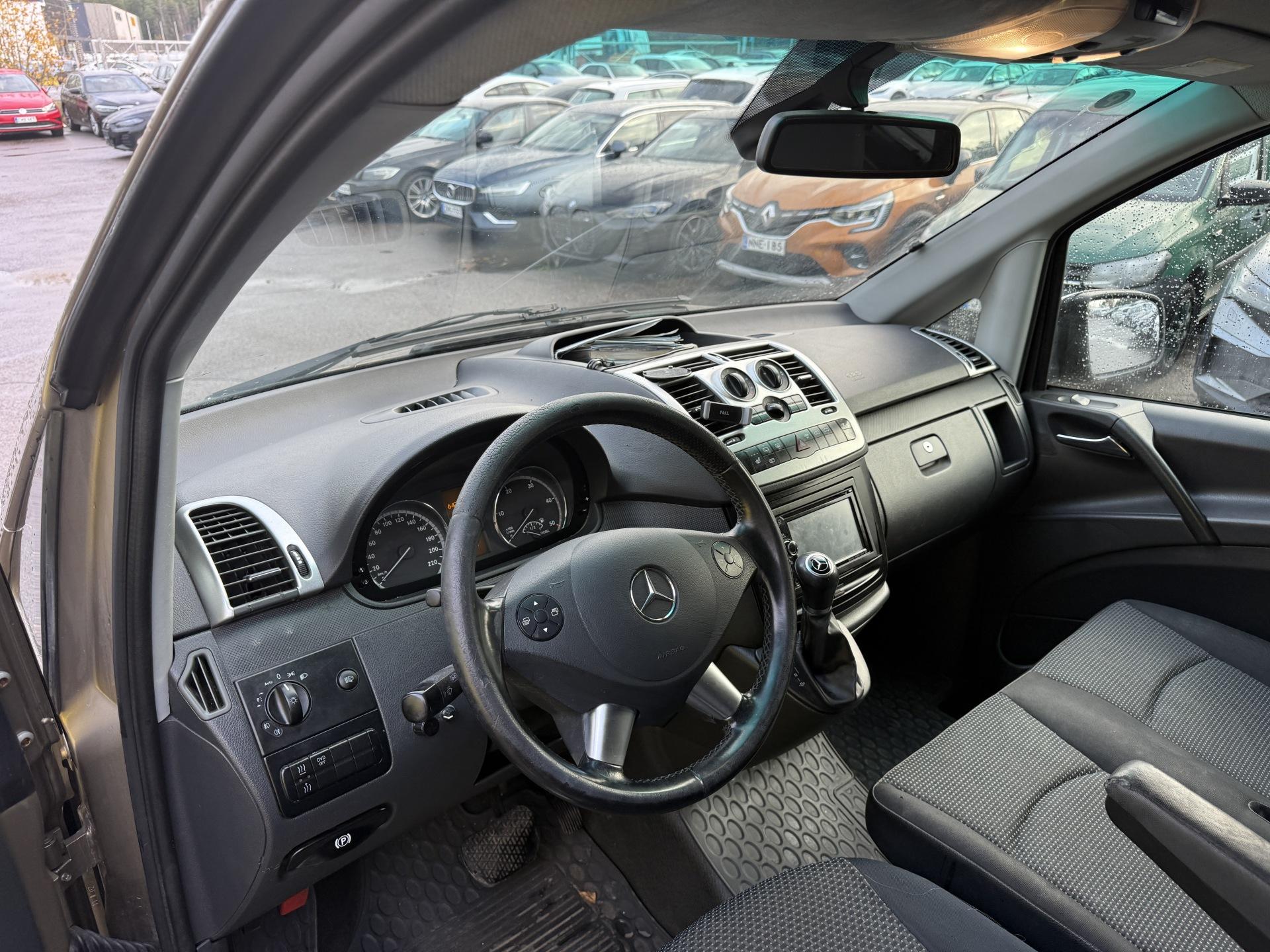 Näytä kaikki kuvat: 2011 Mercedes-Benz Vito