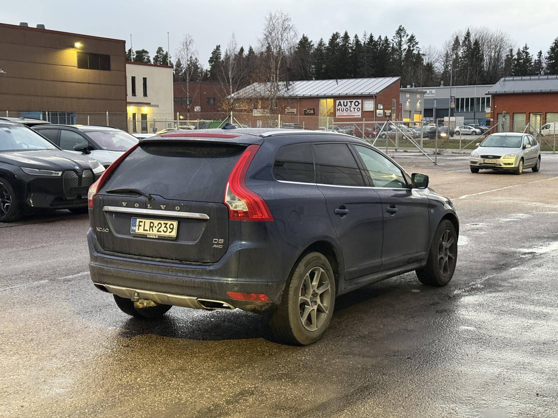 Näytä kaikki kuvat: 2015 Volvo XC60