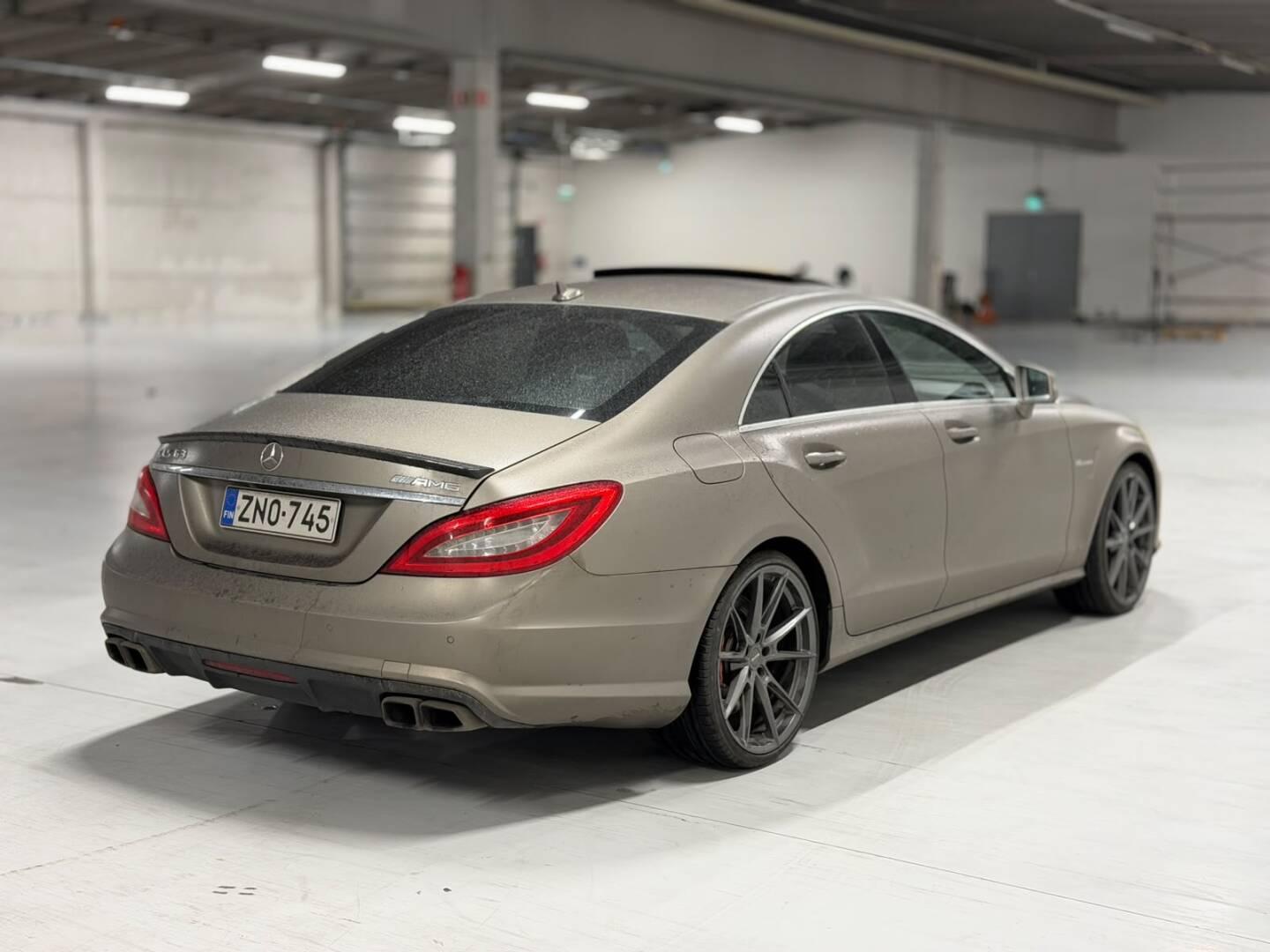 Näytä kaikki kuvat: 2012 Mercedes-Benz CLS 63 AMG