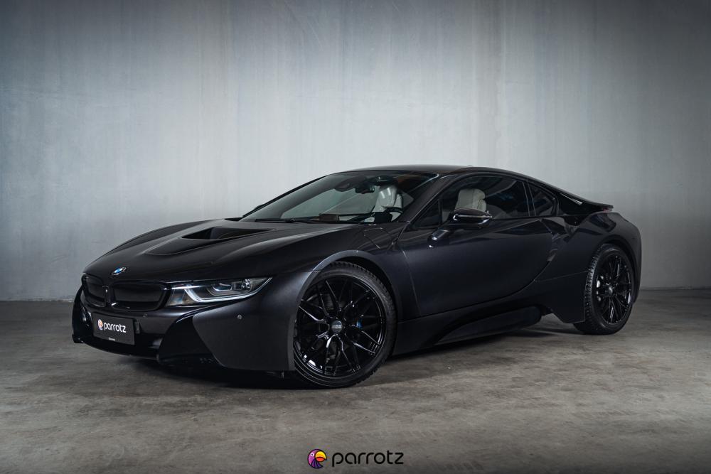 BMW i8