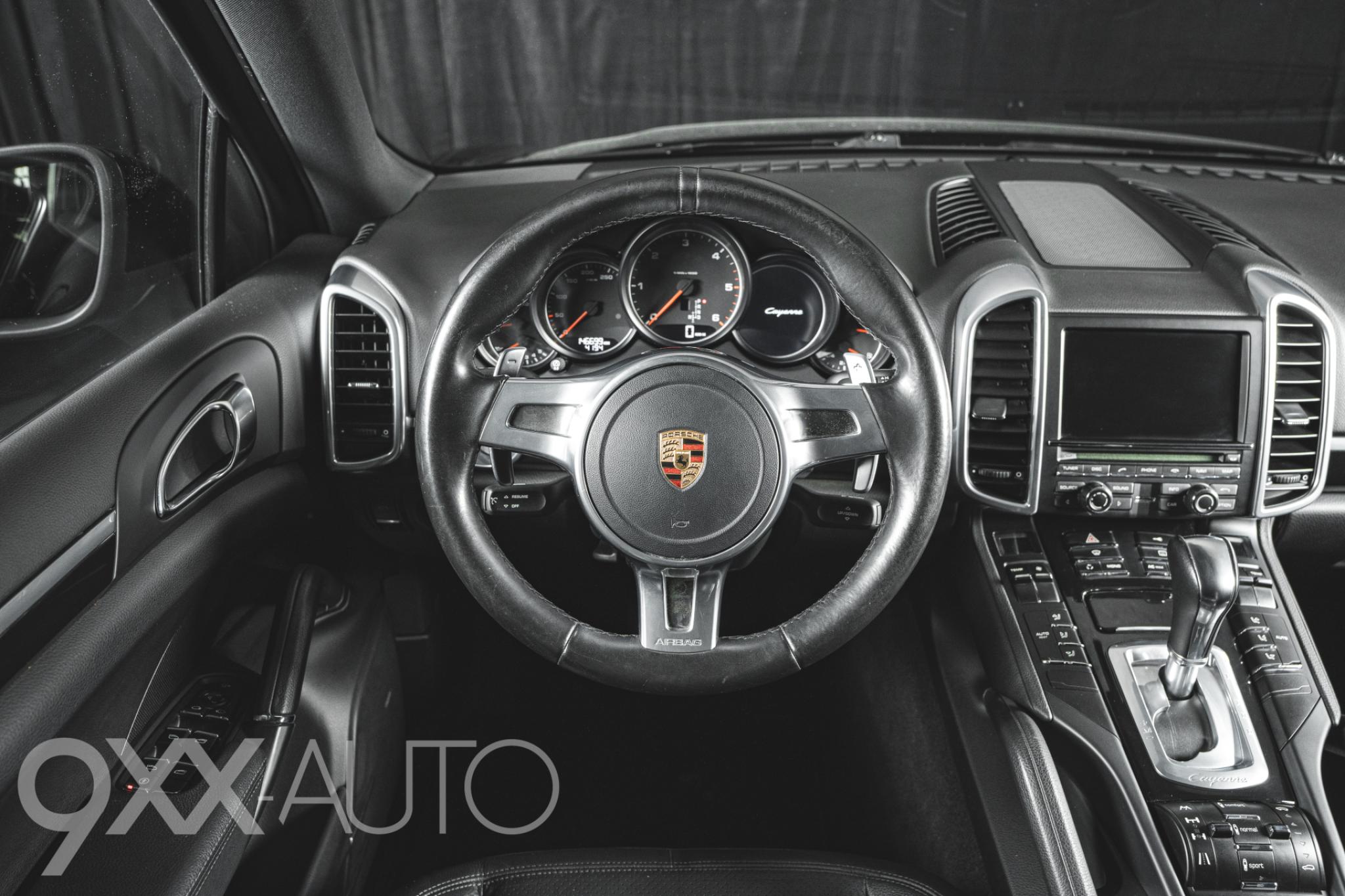 Musta Porsche Cayenne Diesel Tiptronic *Musta, Musta, Mustat*