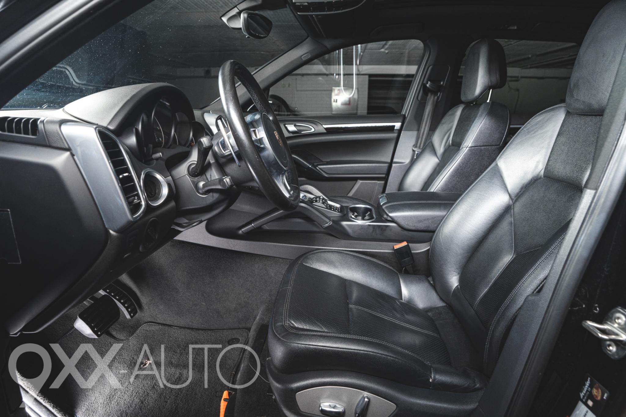 Musta Porsche Cayenne Diesel Tiptronic *Musta, Musta, Mustat*