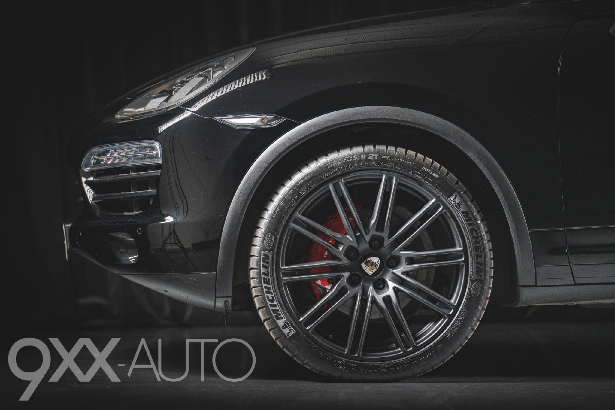 Musta Porsche Cayenne Diesel Tiptronic *Musta, Musta, Mustat*