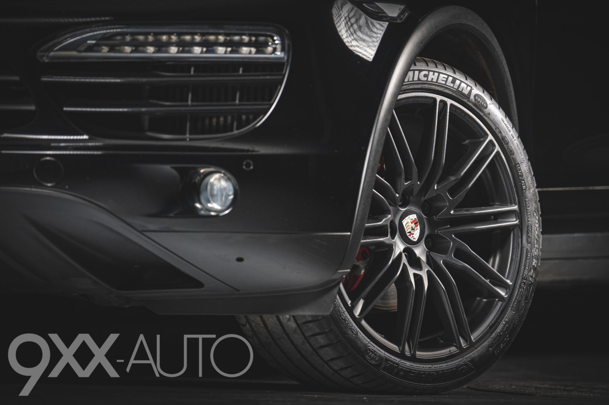 Musta Porsche Cayenne Diesel Tiptronic *Musta, Musta, Mustat*