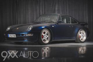 Sininen Porsche 911