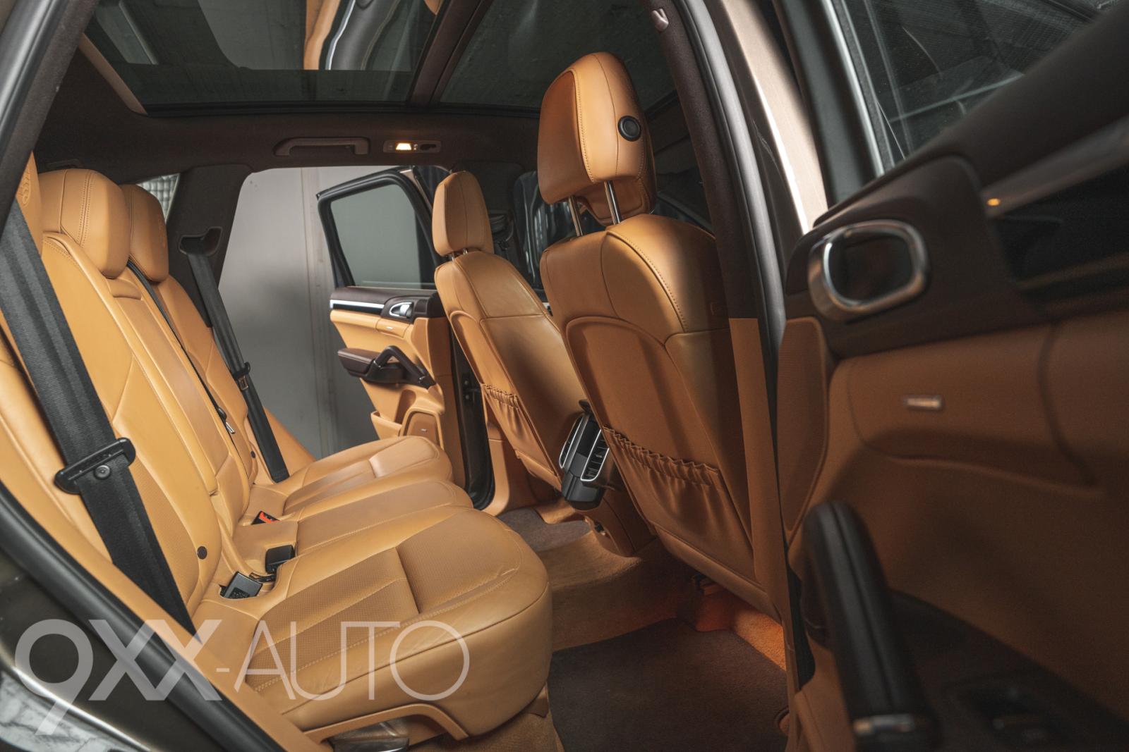 Ruskea Porsche Cayenne V6 3.0 TDI Tiptronic *Huippuvarusteet!*