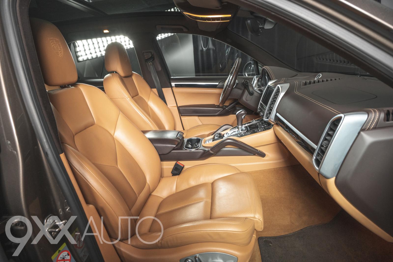 Ruskea Porsche Cayenne V6 3.0 TDI Tiptronic *Huippuvarusteet!*