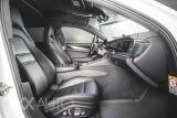 Valkoinen Porsche Panamera 4 E-Hybrid Sport Turismo