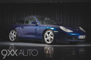 Sininen Porsche 911