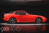 Punainen Porsche 944 S2