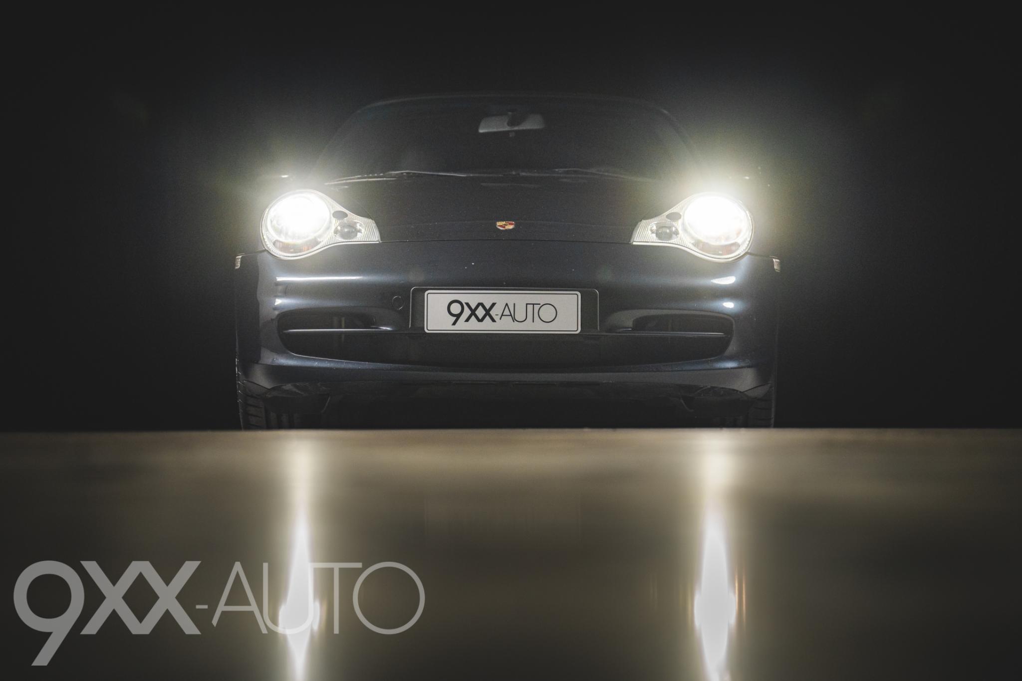 Musta Porsche 911 996.2 Manuaali, Takaveto!