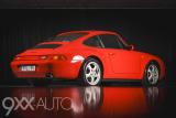 Punainen Porsche 911 993 Tiptronic