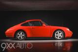 Punainen Porsche 911 993 Tiptronic