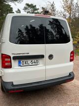 Valkoinen Volkswagen Transporter alusta 2,0 TDI 110kW DSG EU6 3200kg
