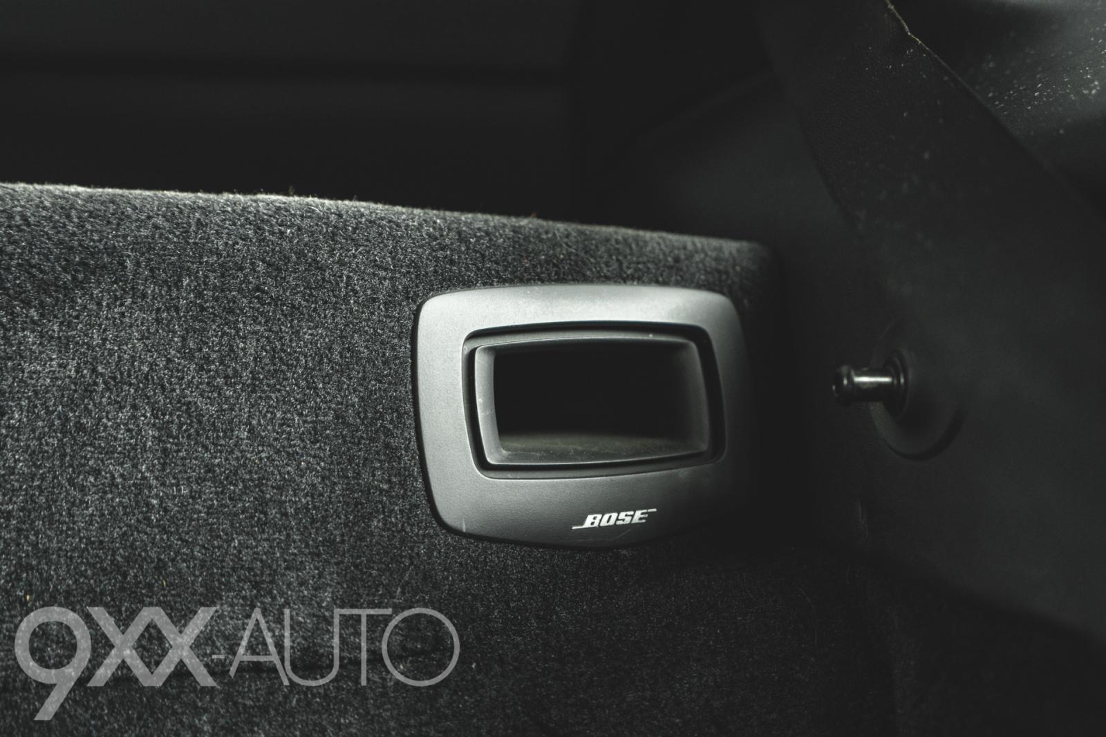 Musta Porsche 911 996 Turbo Tiptronic