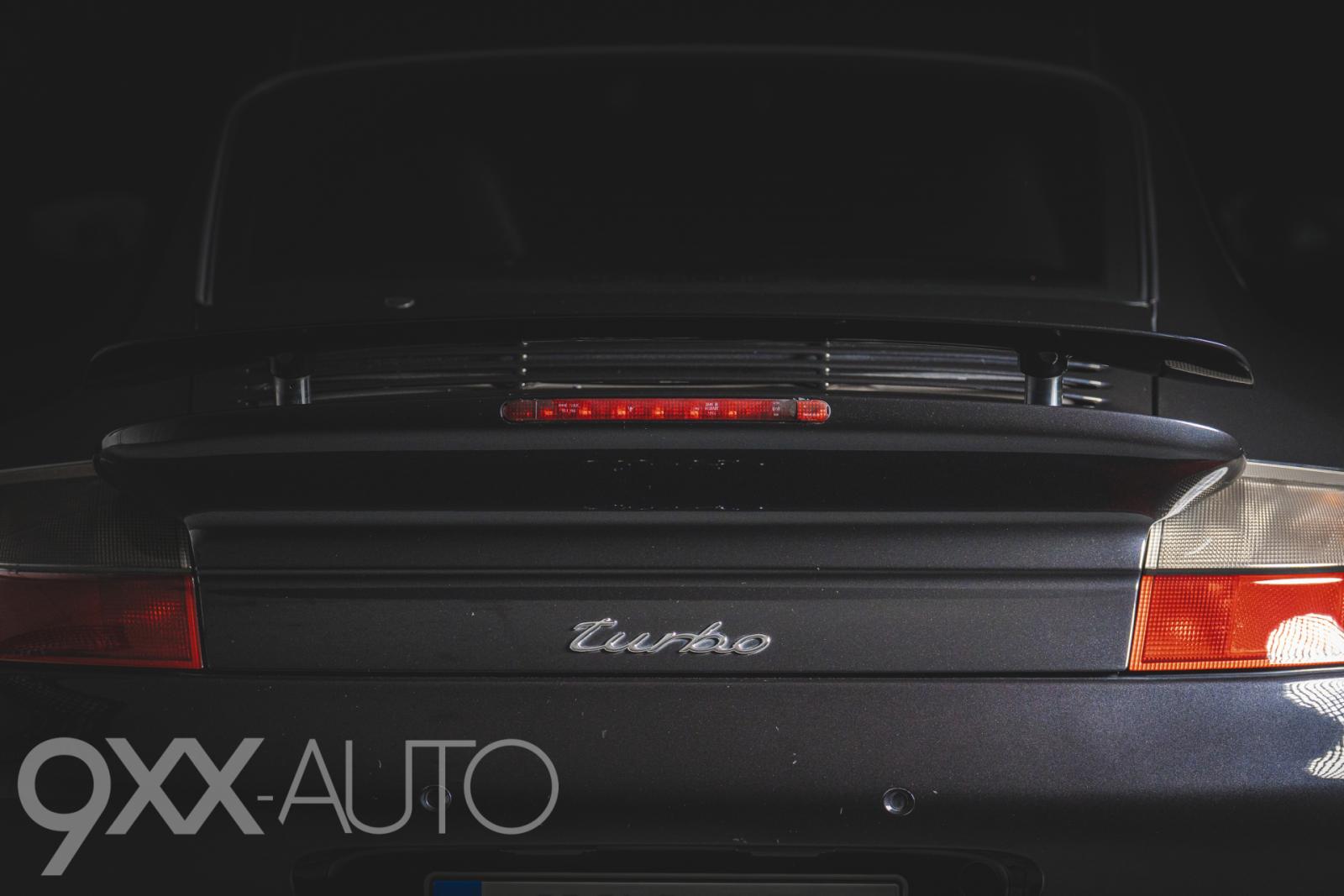 Musta Porsche 911 996 Turbo Tiptronic