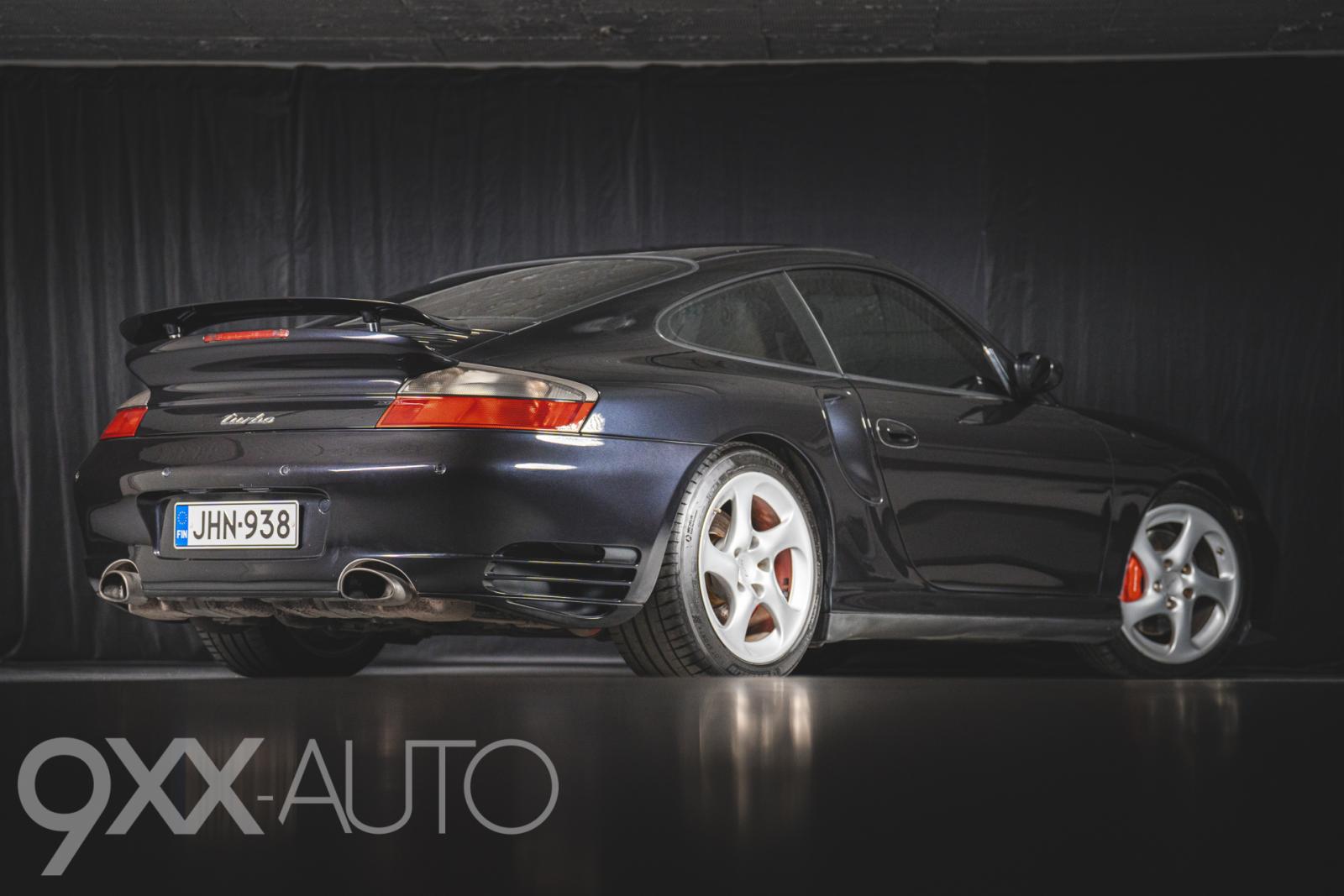 Musta Porsche 911 996 Turbo Tiptronic