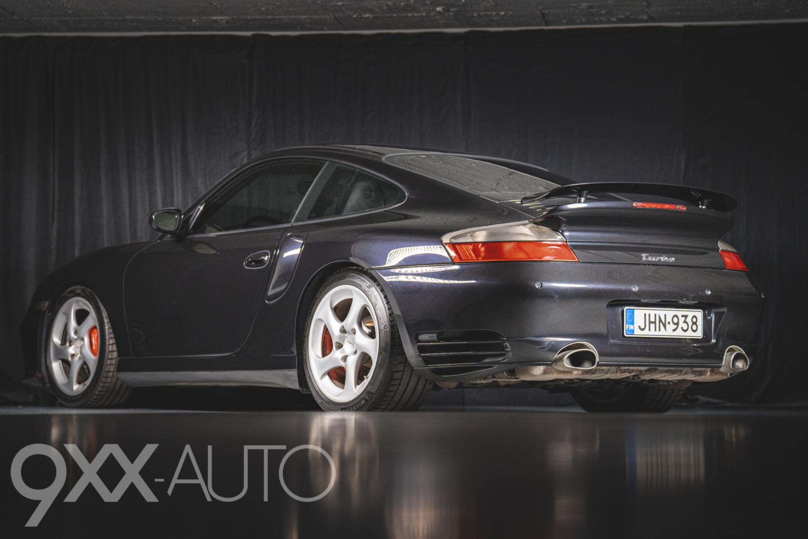 Musta Porsche 911 996 Turbo Tiptronic