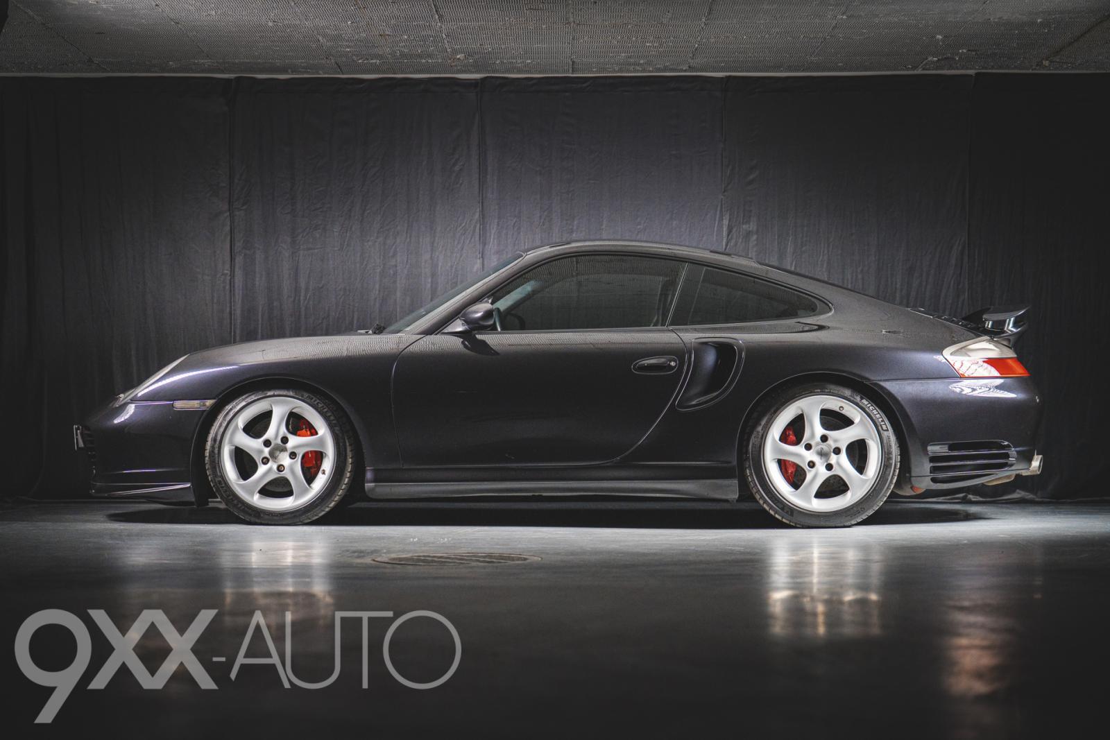 Musta Porsche 911 996 Turbo Tiptronic
