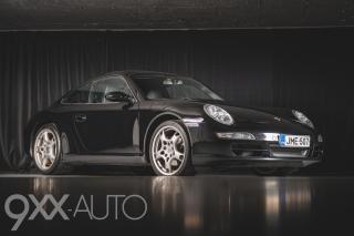Musta Porsche 911