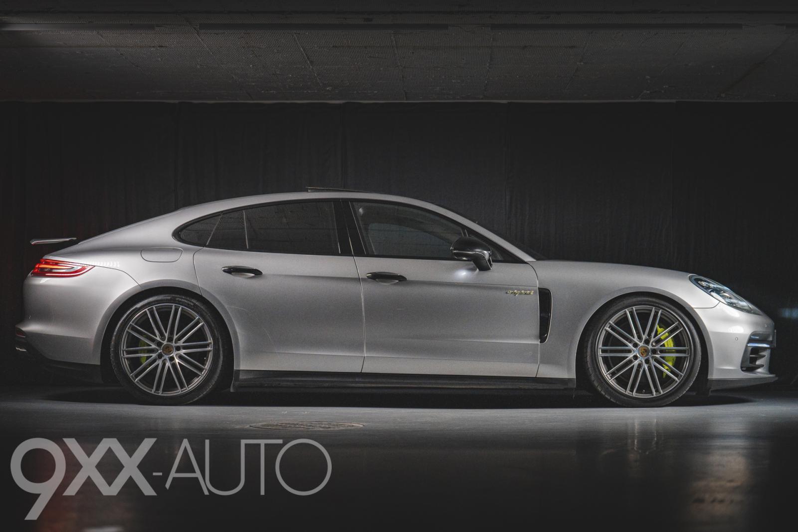 Harmaa Porsche Panamera 4 e-Hybrid *Huippuvarusteet!* *Nelipyöräohjaus!*
