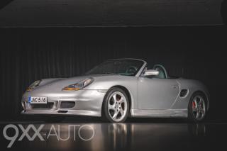 Harmaa Porsche Boxster