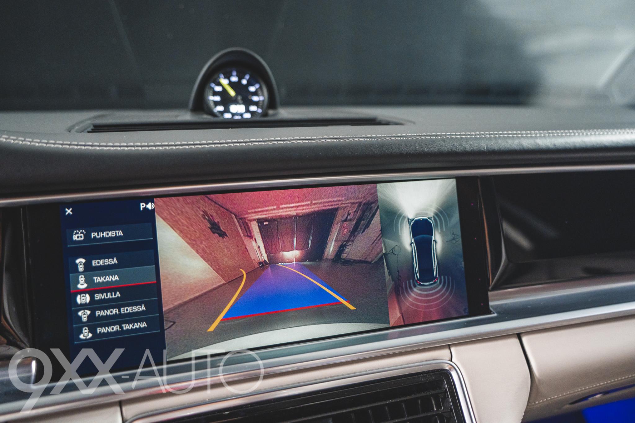 Harmaa Porsche Panamera Turbo S e-Hybrid *Techart Grand GT*