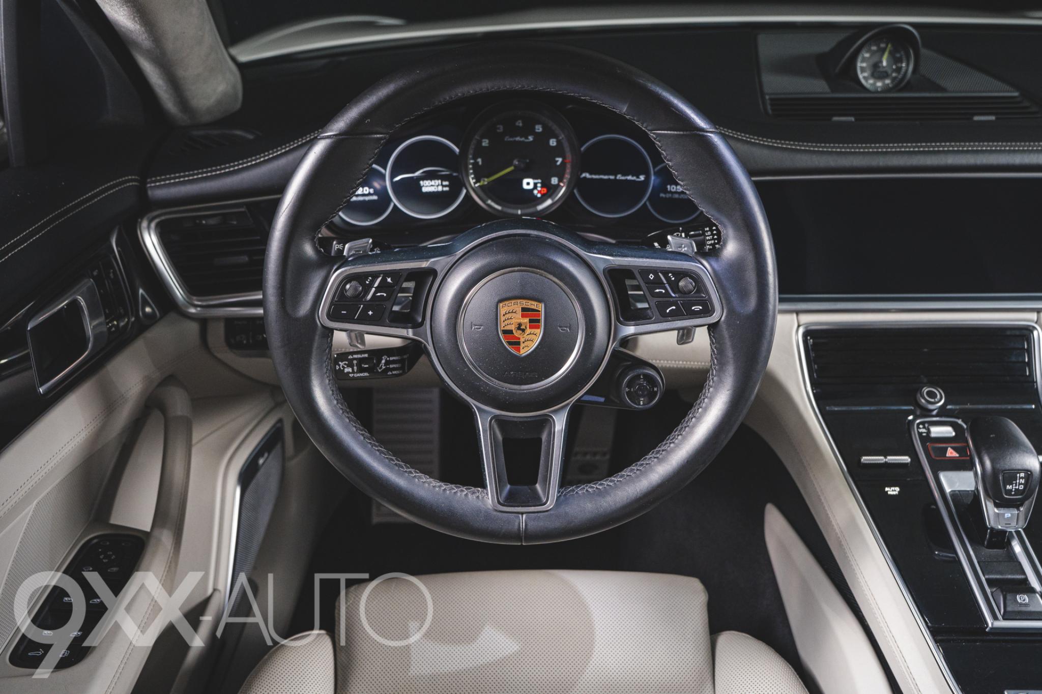 Harmaa Porsche Panamera Turbo S e-Hybrid *Techart Grand GT*