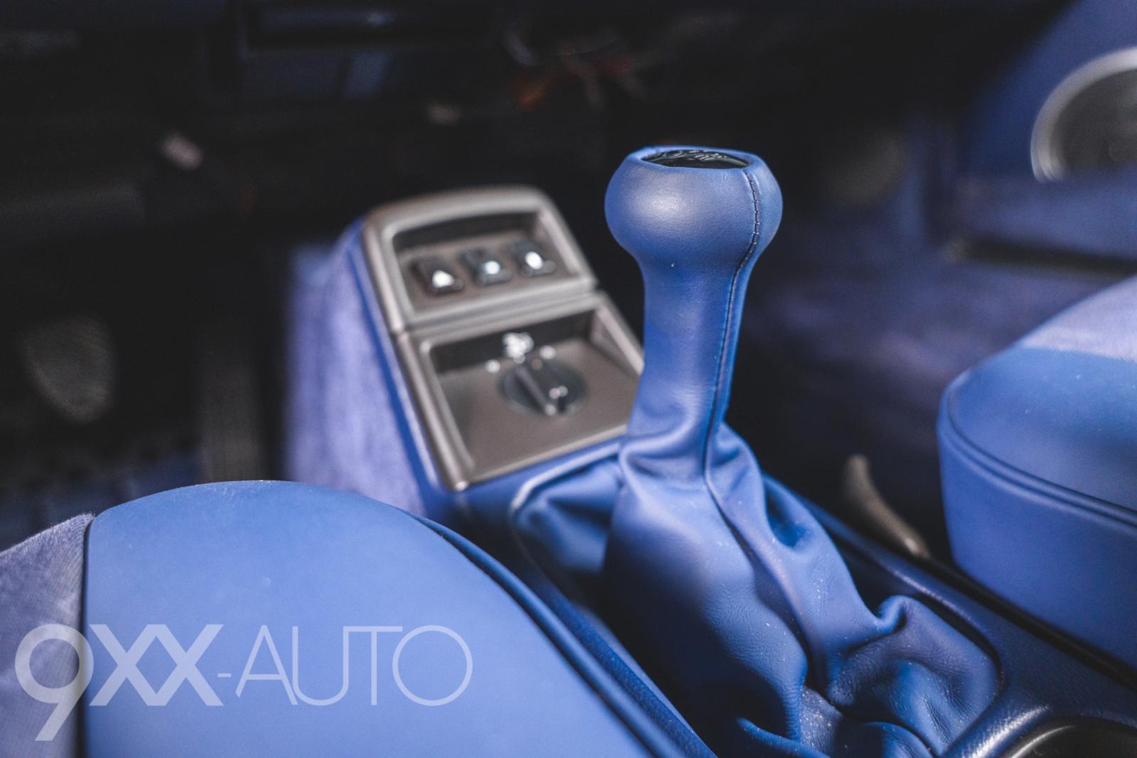 Sininen Porsche 911 964 C2 Manuaali *Suomiauto!*