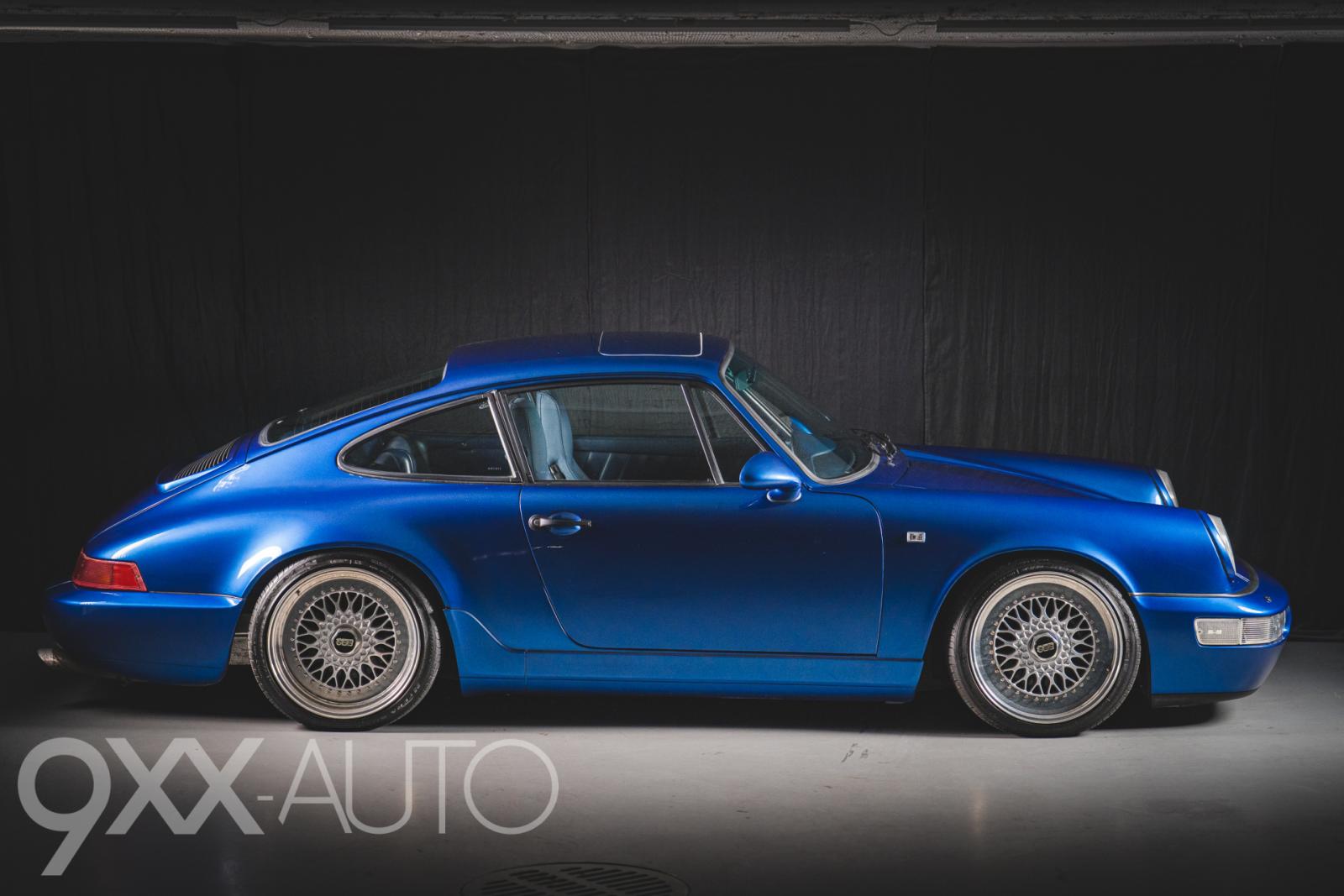 Sininen Porsche 911 964 C2 Manuaali *Suomiauto!*