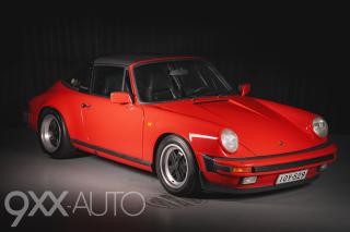 Punainen Porsche 911