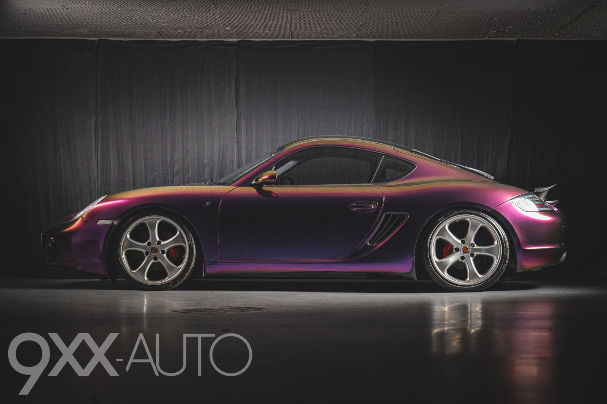 Musta Porsche Cayman S 3.4 Manuaali